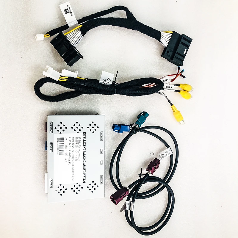 Mercedes-Benz S-Class (W222) COMAND NTG4.5 Reverse Camera Decoder Module (2010-2014 Model Compatibility)