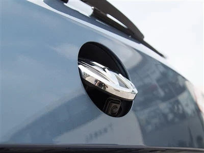 Volkswagen’s Hidden Reverse Camera: Luxury Integration And User Experience