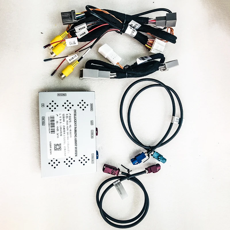 Volvo Vertical Screen Full-Range Reverse Camera Decoder Module Volvo Vertical Screen Full-Range Reverse Camera Decoder Module